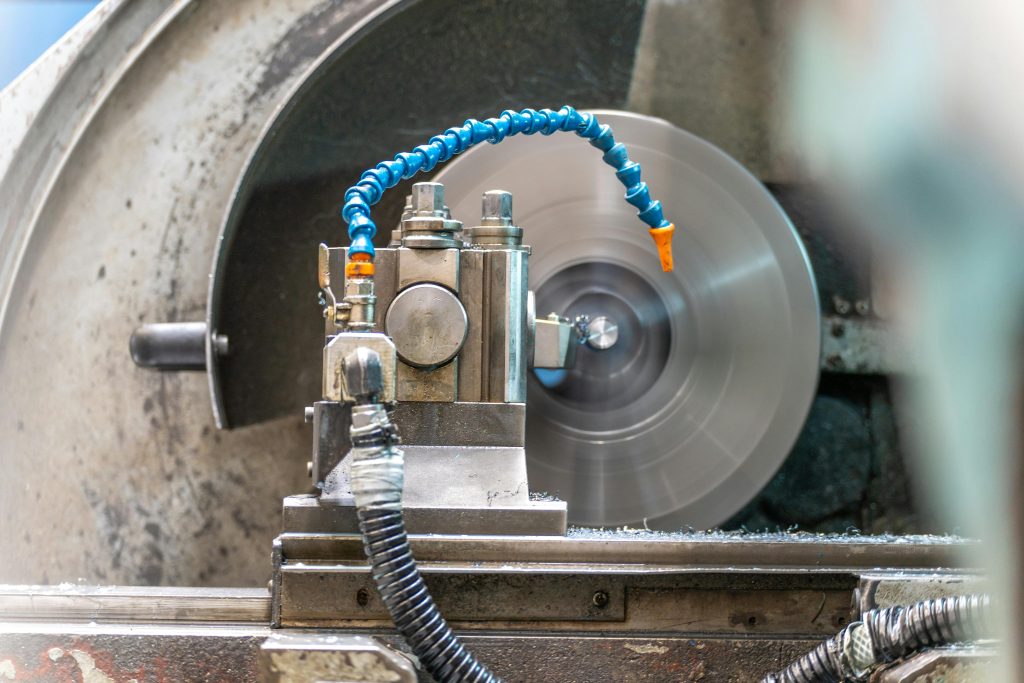 What Should Flashpoint Be for Cutting Oils in Swiss Machined? 2 Flashpoint Be for Cutting