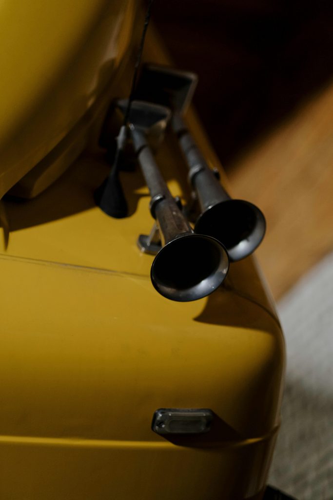 What Technology Makes Your Car Beep When You Lock It? 1 Car Beep When You Lock It